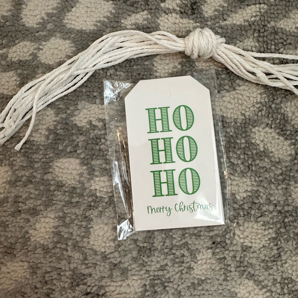 Festive Green 'Ho Ho Ho' Christmas Tag